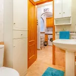 1 Bedroom Nice Apartment In Torrevieja Διαμέρισμα *