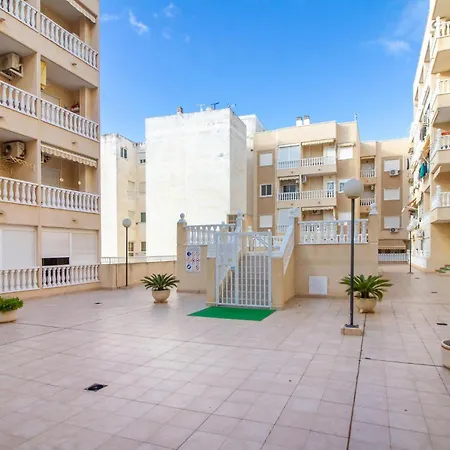 1 Bedroom Cozy In Apartment Torrevieja