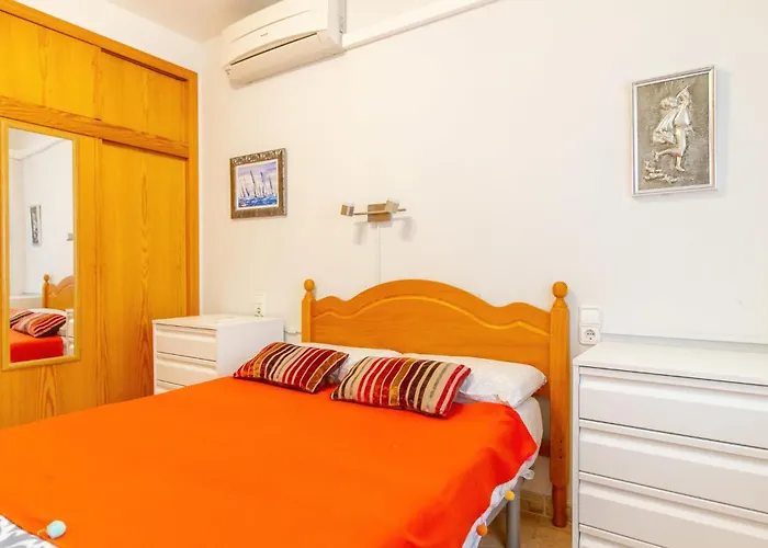 Apartment 1 Bedroom Cozy In